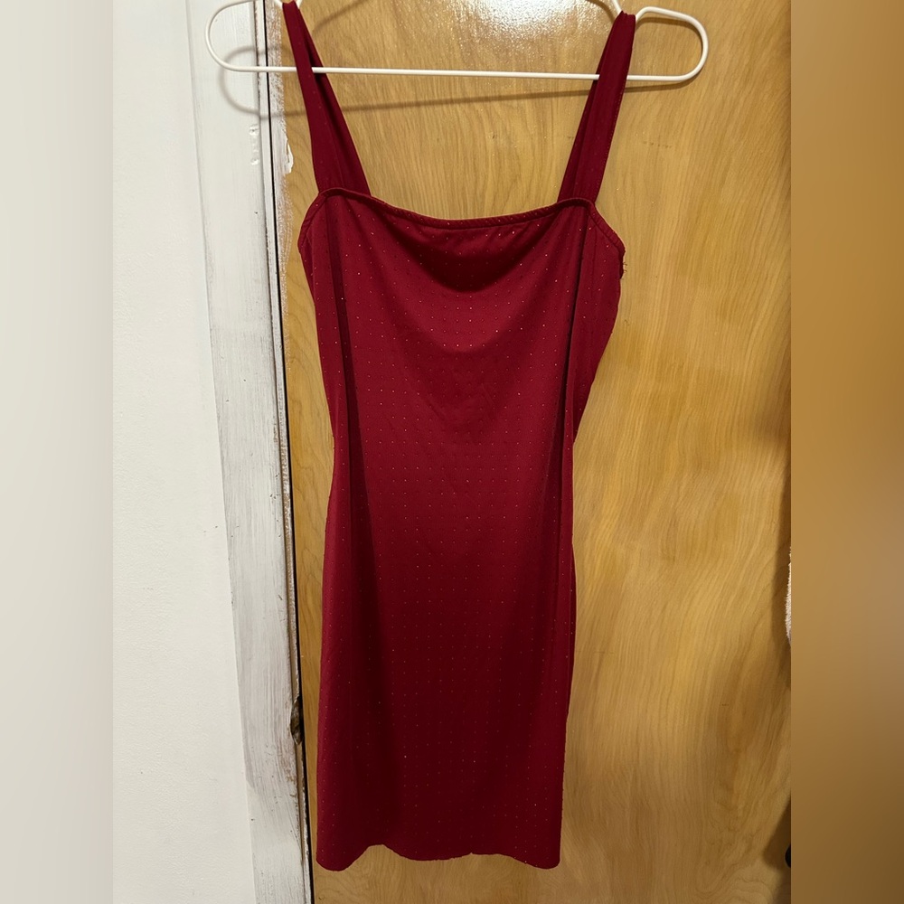 Elegant Red Sleeveless Backless Dress